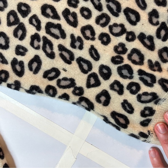 Cheetah Print Cashmere Cardigan Diamanté Buttons - Picture 3 of 5